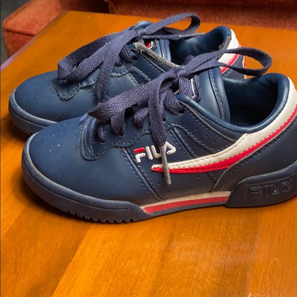 fila boys shoes